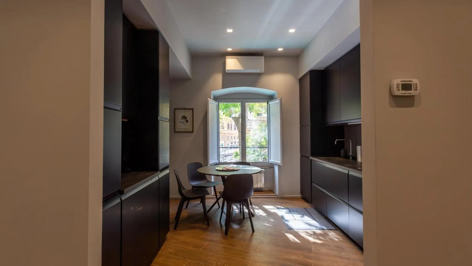Castroni Ottaviano Suite Rome Apartment